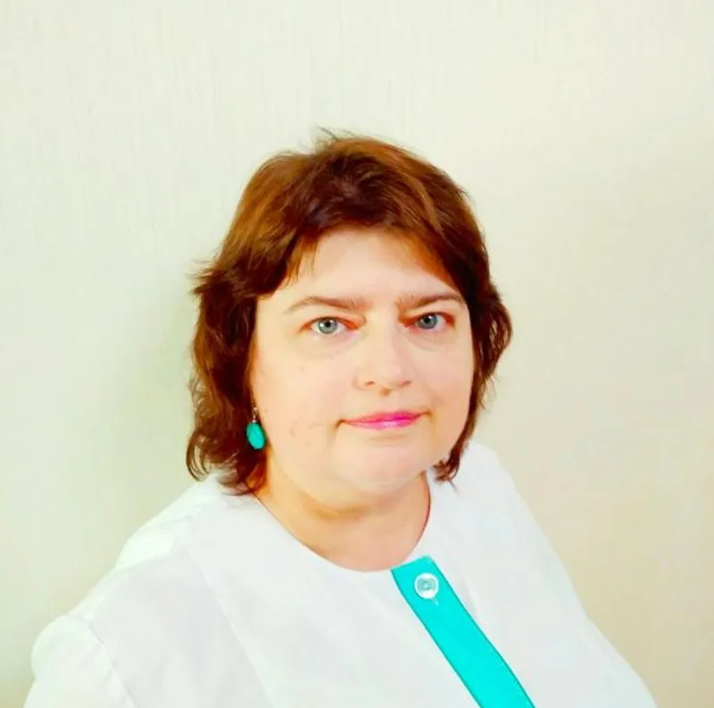 В нашій клініці Персомед ми проводимо якісну діагностику та результативне лікування гострих та хронічних захворювань шлунково-кишкового тракту. Тут ви зможете не лише отримати детальну консультацію, але і за необхідності пройти діагностичні процедури (гастроскопію, колоноскопію) під наглядом висококваліфікованих лікарів. Якщо ви шукаєте спеціаліста, який зможе надати професійну допомогу та підтримати на кожному етапі діагностики та лікування - звертайтесь до нашої клініки.