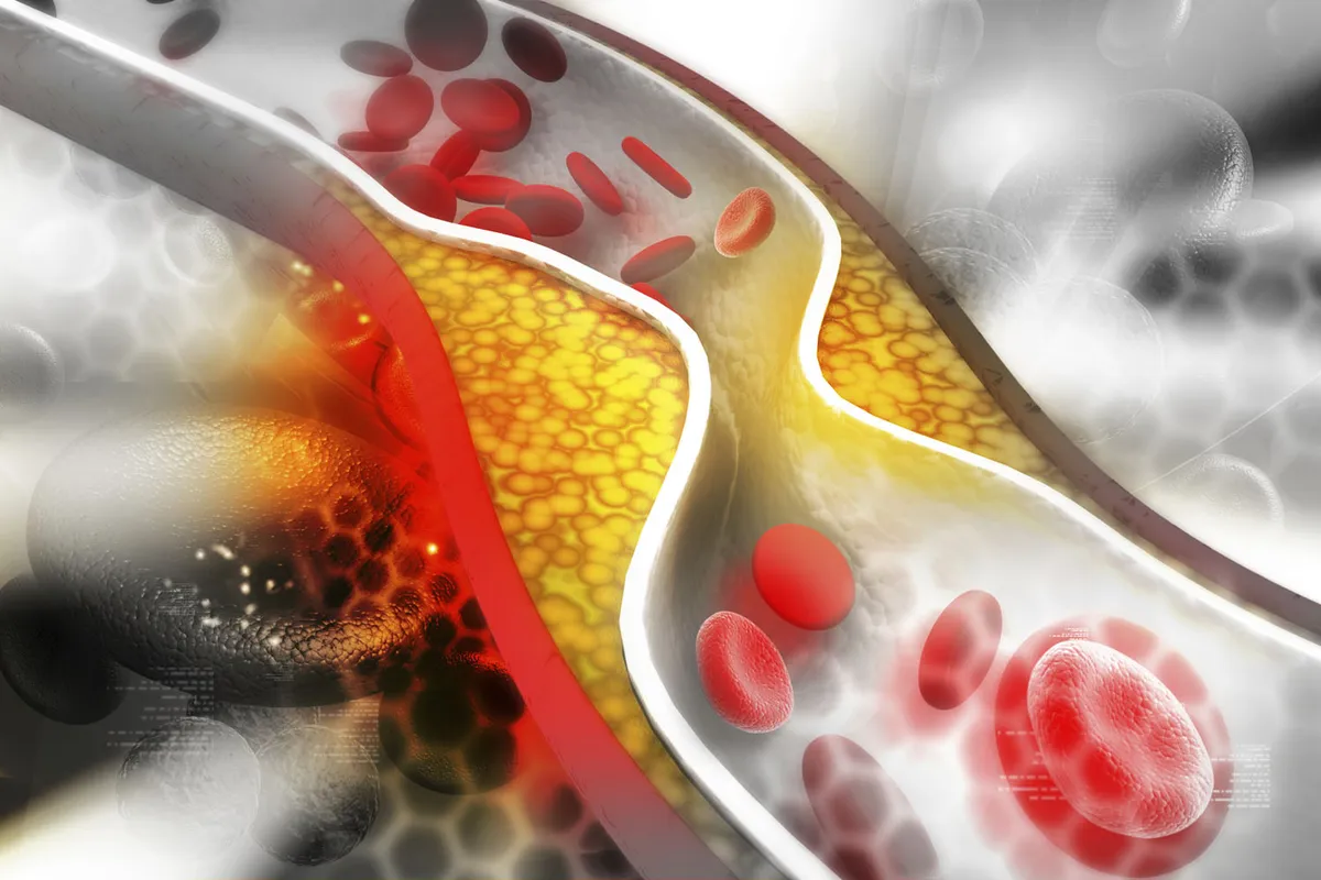 Біль у грудях: можливі причини і коли потрібно бити на сполох