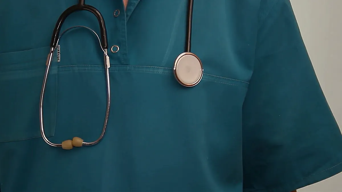 Что такое акромегалия и что с ней делать?